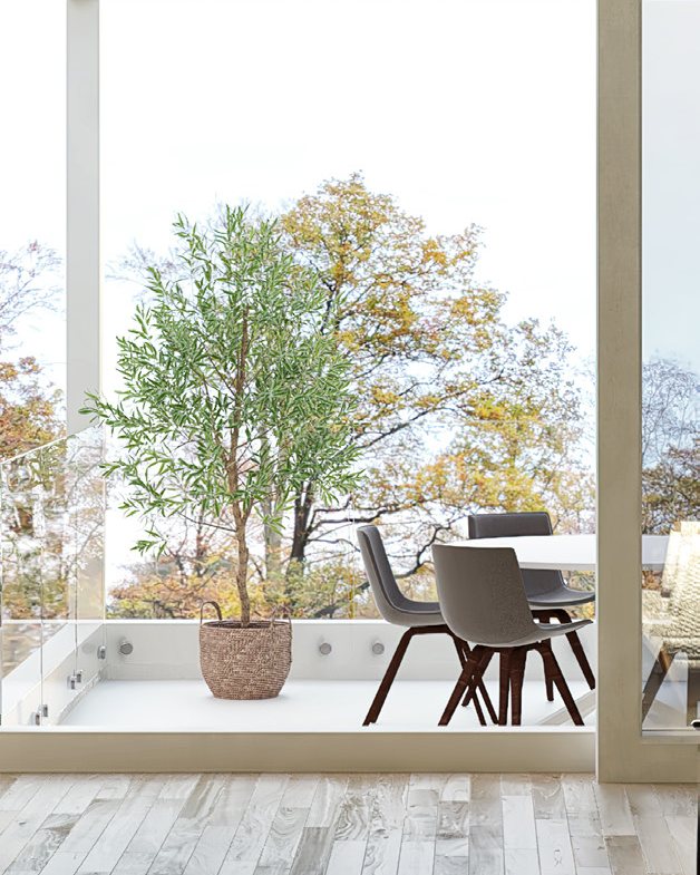 Appartement neuf lumineux ouvert sur une terrasse arborée